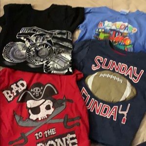 Bundle of 4 tshirts